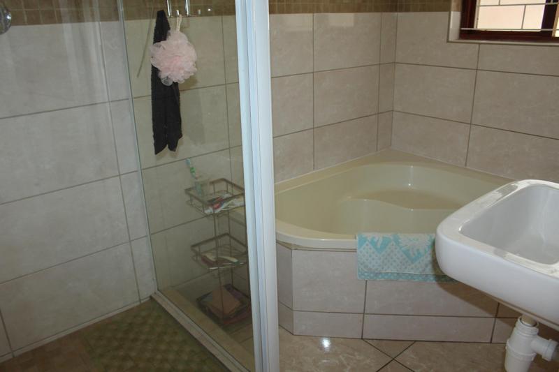 5 Bedroom Property for Sale in Churchill Estate Western Cape